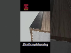 Противоскользящие алюминиевые лестничные ноздри.